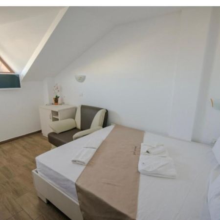 Complex Turistic Perla Venusului Hotel Buitenkant foto
