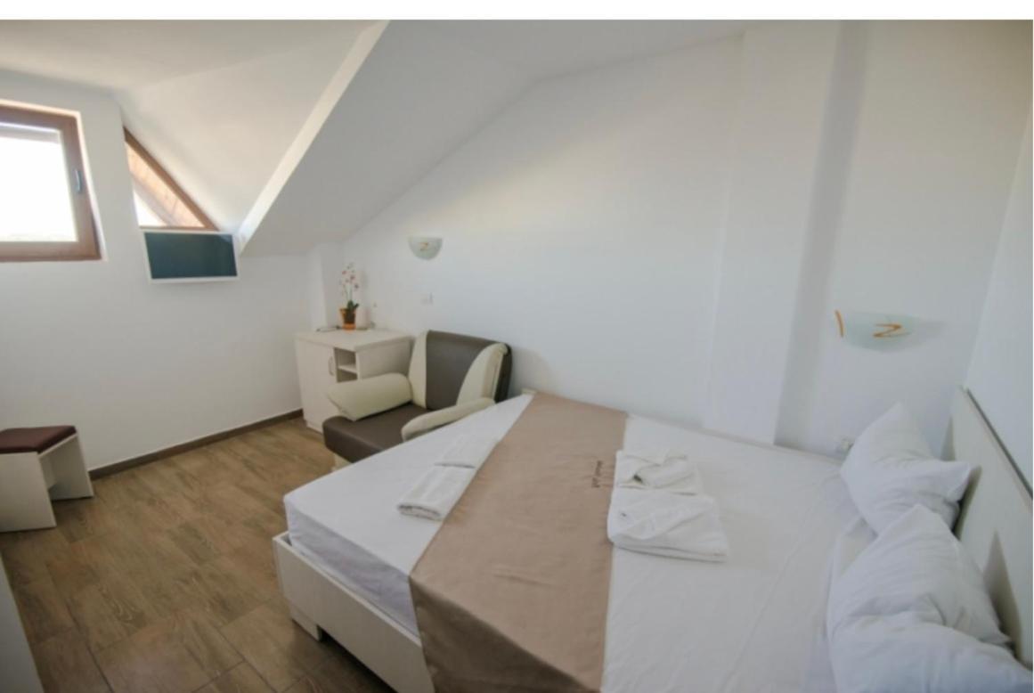 Complex Turistic Perla Venusului Hotel Buitenkant foto